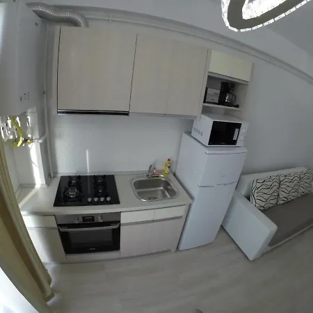 911 Lägenhet Mamaia