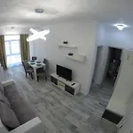 911 Apartment