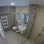 Apartment 911