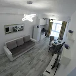 911 Apartment