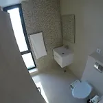911