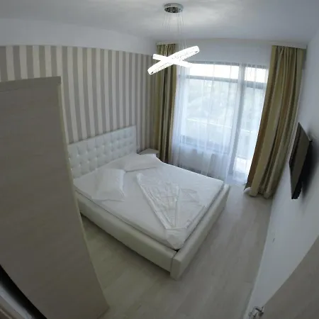 アパート 911 ママイア