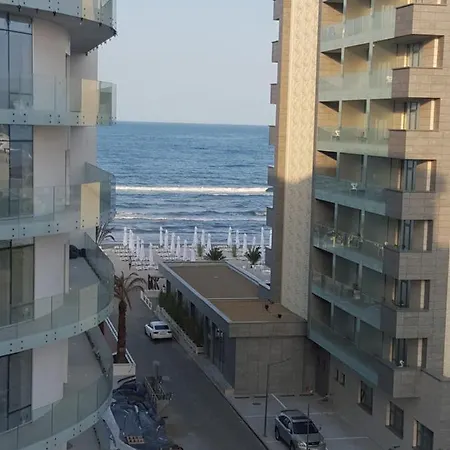 アパート 911 ママイア